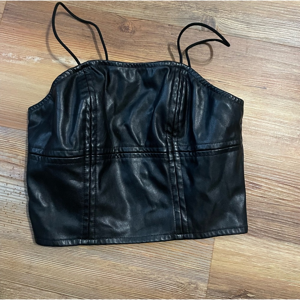 Black crop top